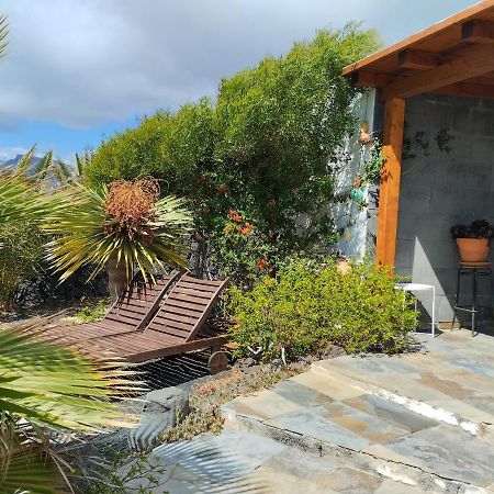Beautiful Small Bungalow, Amazing Views And Garden Famara Luaran gambar