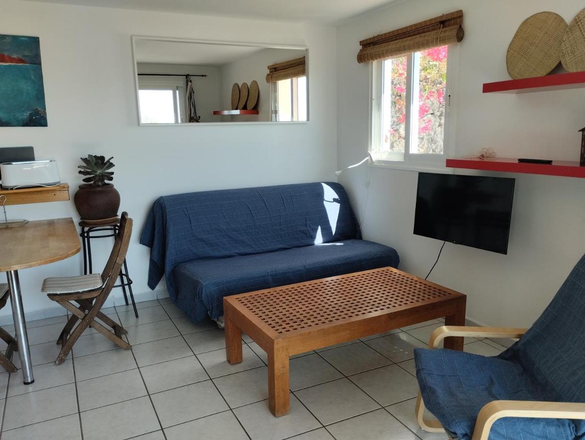 Beautiful Small Bungalow, Amazing Views And Garden Famara Luaran gambar